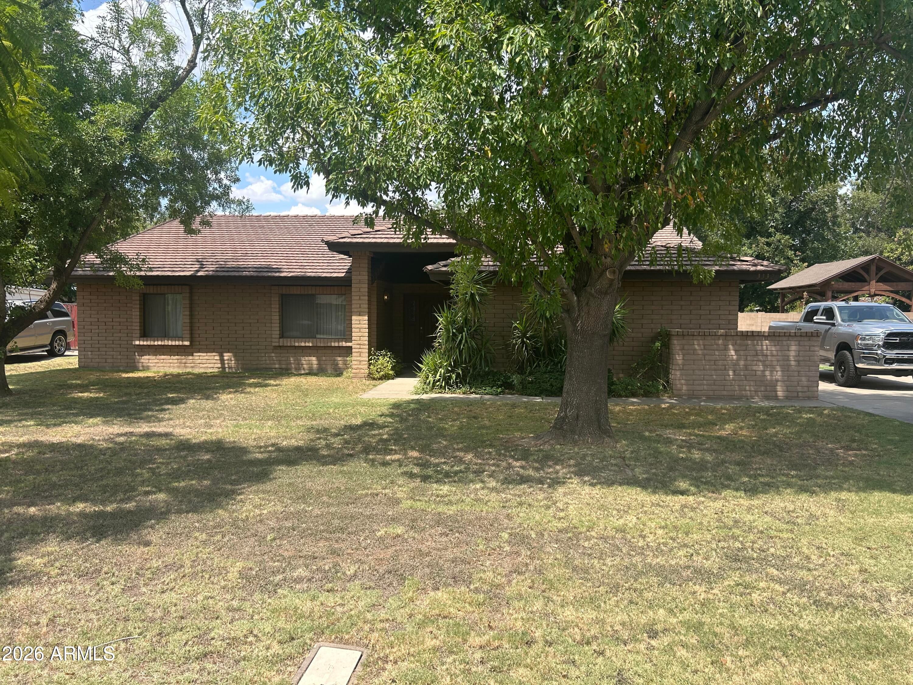 3332 W NORTHVIEW Avenue