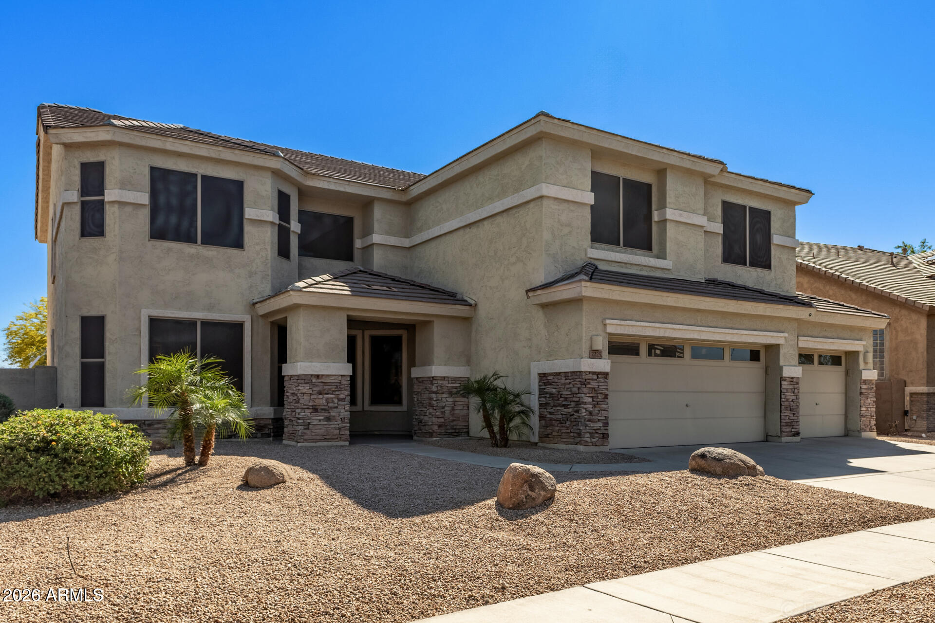 2225 W APACHE RAIN Road