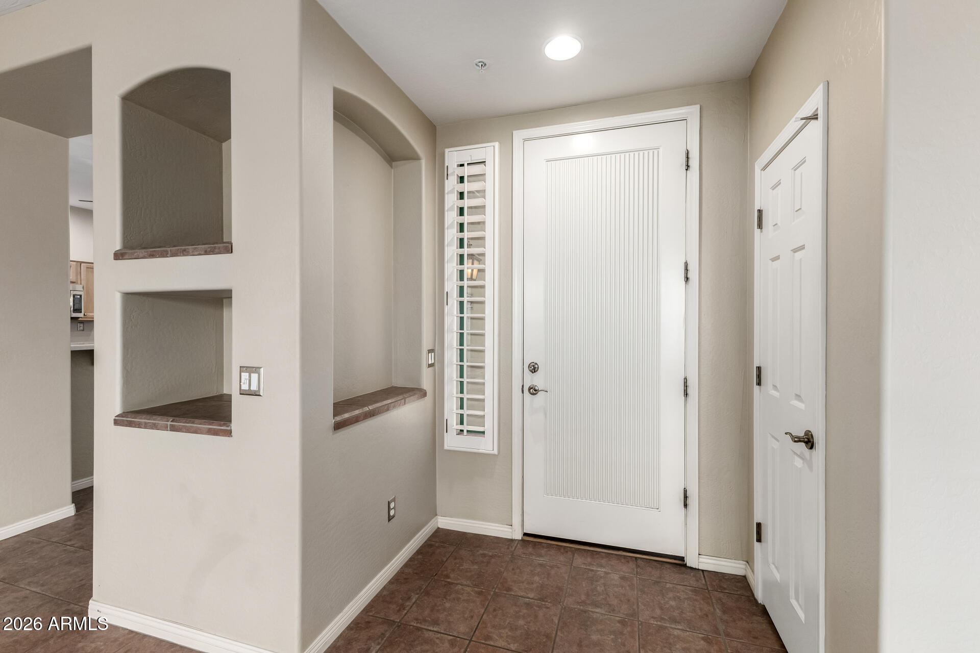 19550 N GRAYHAWK Drive 1073