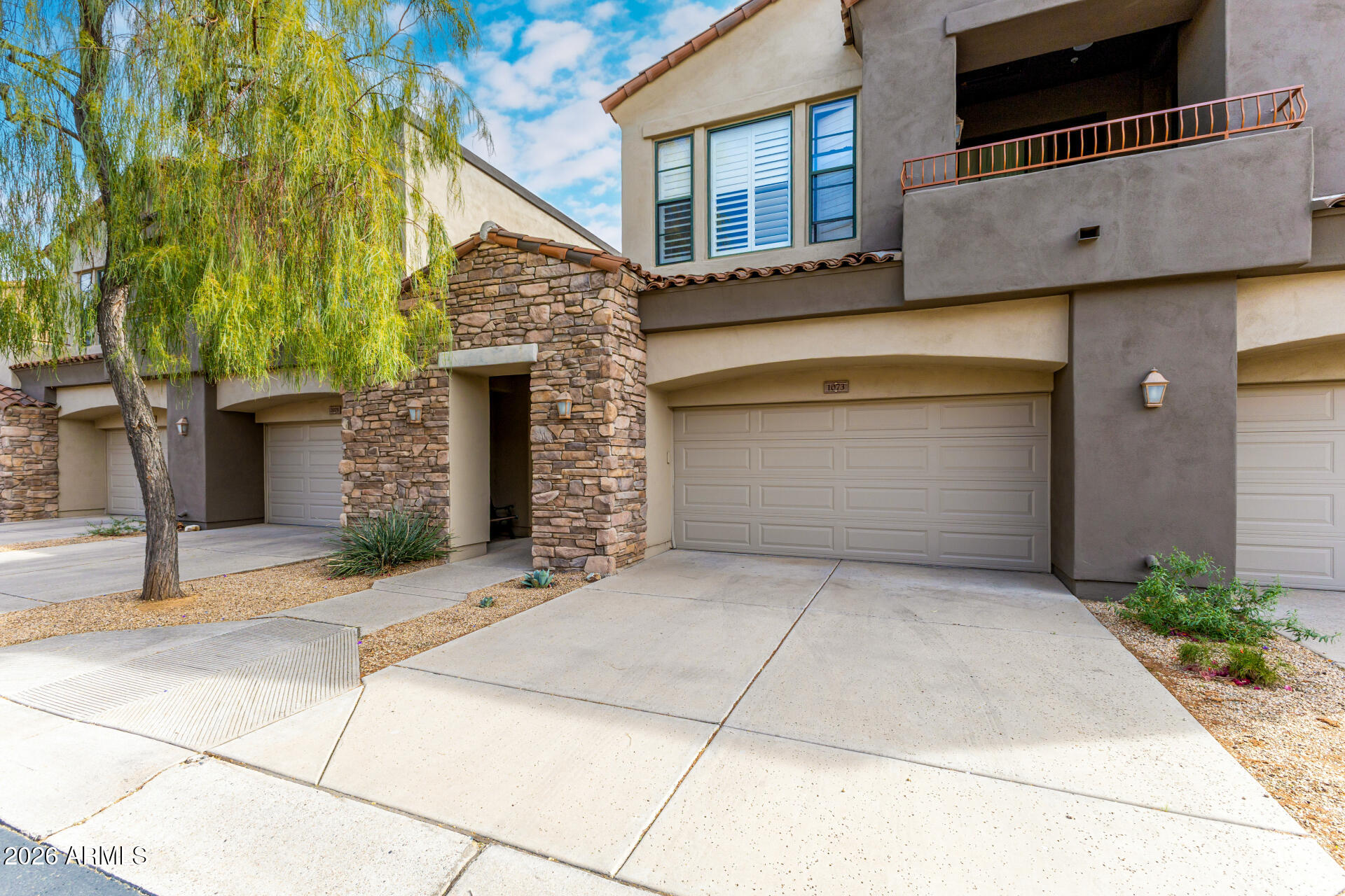 19550 N GRAYHAWK Drive 1073