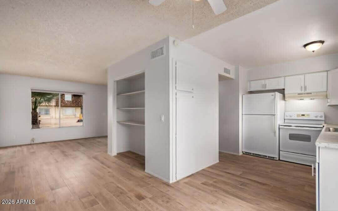 3605 W BETHANY HOME Road 2