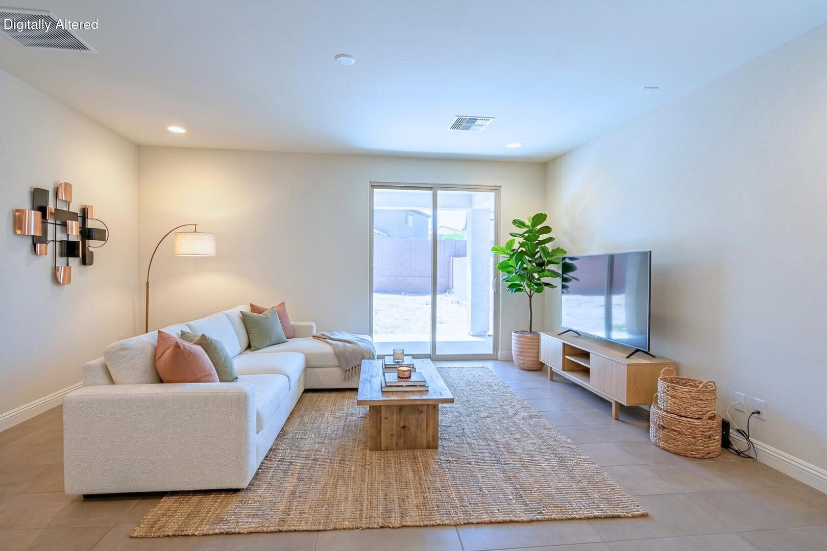 1533 W SABEL Court