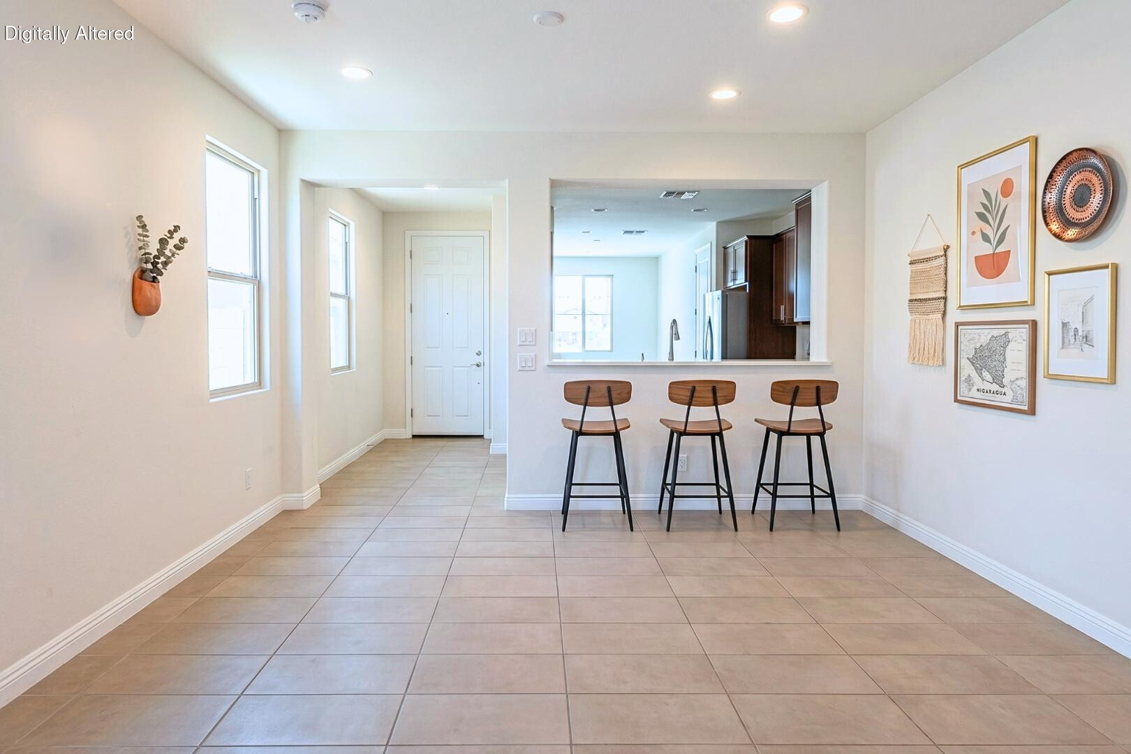1533 W SABEL Court