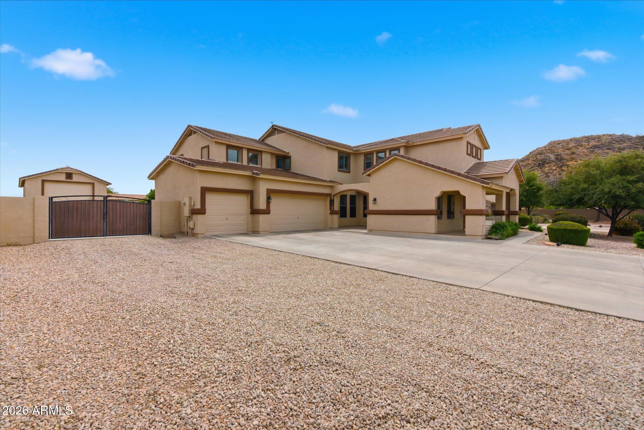 427 W PALOMINO Court