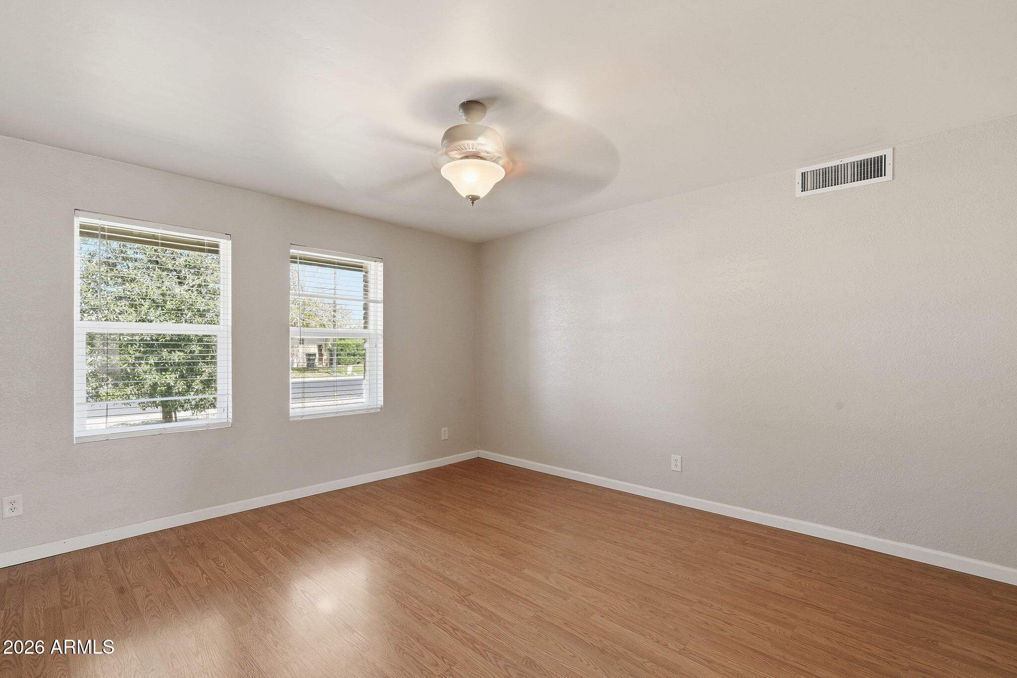 423 W Horseshoe Avenue