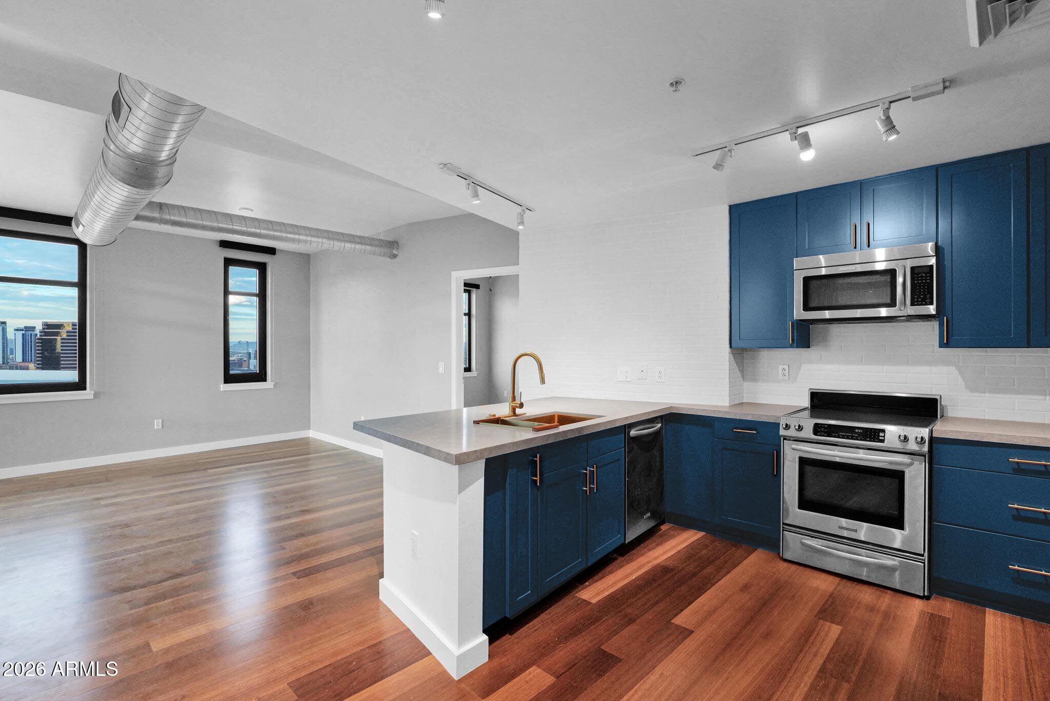 310 S 4TH Street 1705