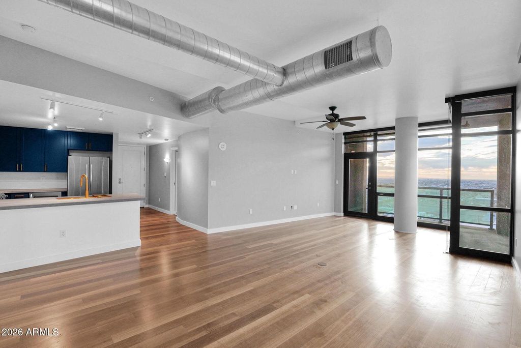 Photo of 310 S 4th Street #1705, Phoenix, AZ 85004 (MLS # 6988980)