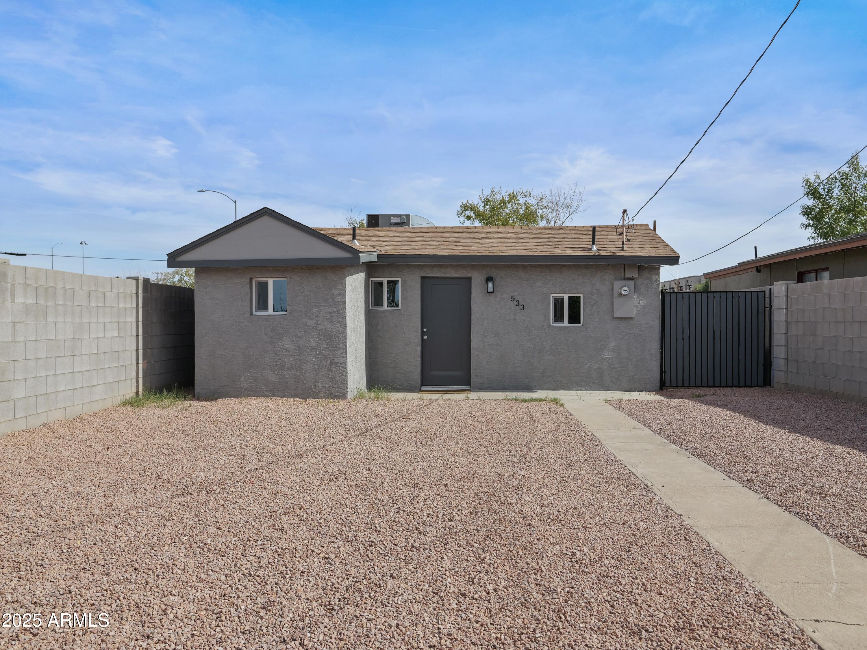 533 N Sirrine --