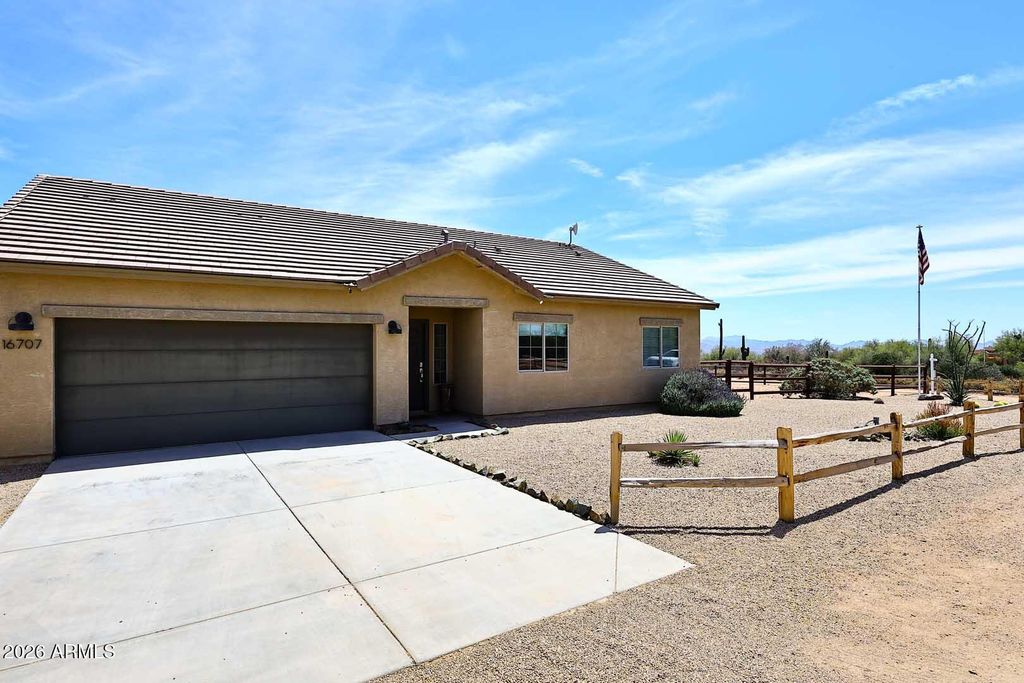 Photo of 16707 E Creosote Drive, Scottsdale, AZ 85262 (MLS # 7016521)