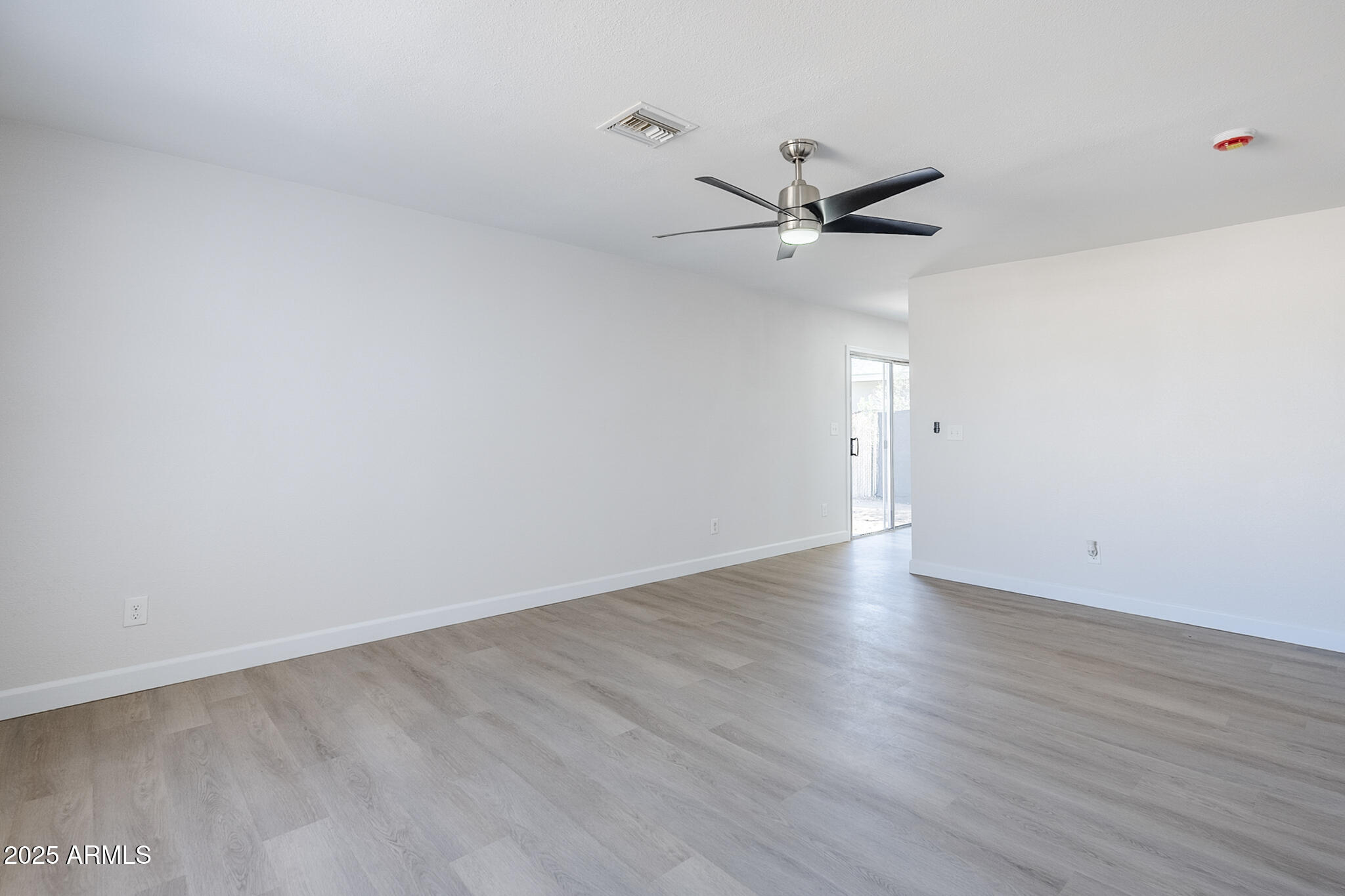 340 W RIVIERA Drive