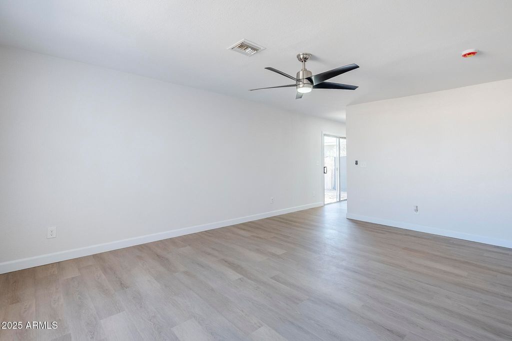 Photo of 340 W Riviera Drive, Tempe, AZ 85282 (MLS # 6863437)