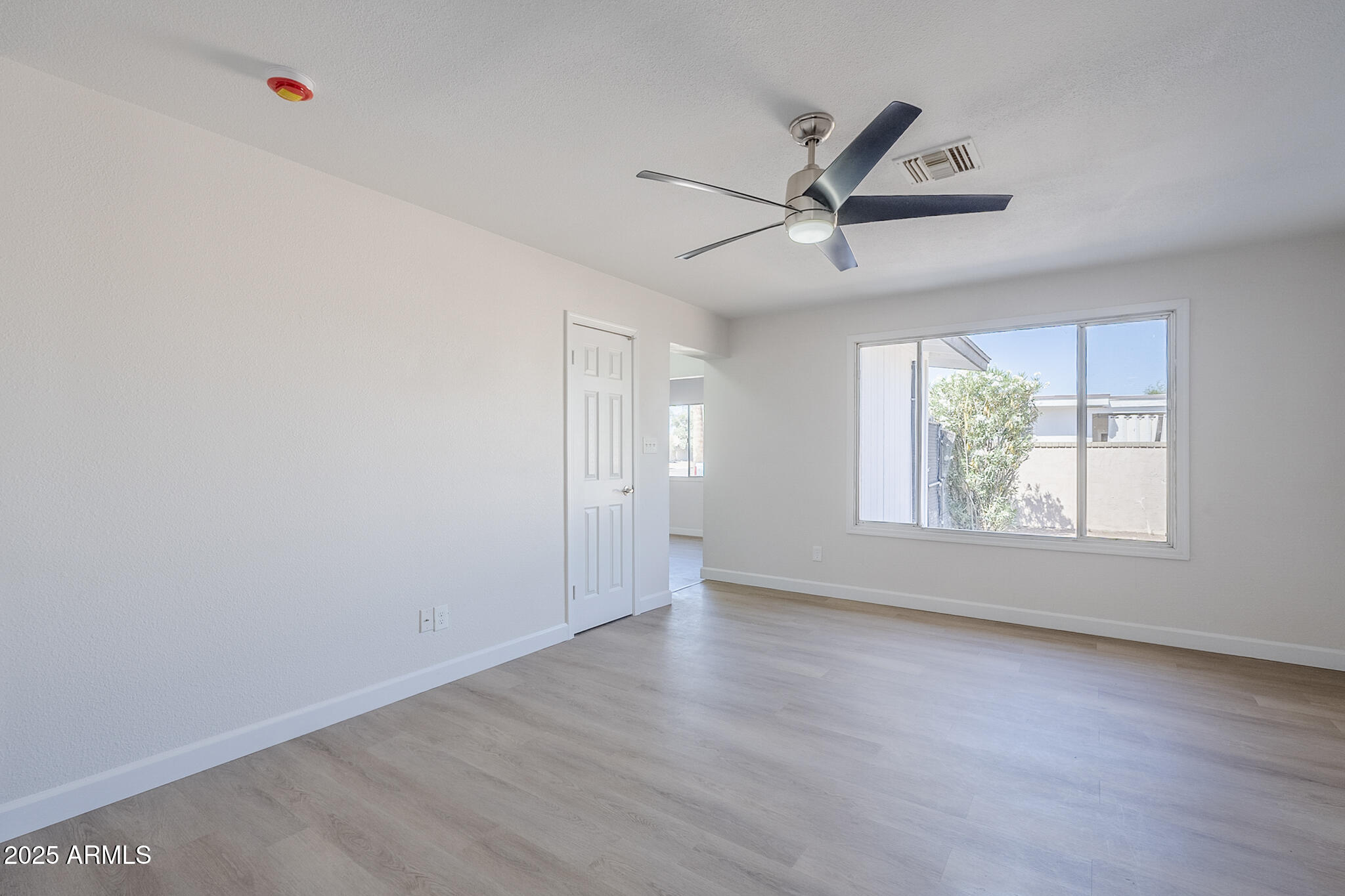 340 W RIVIERA Drive