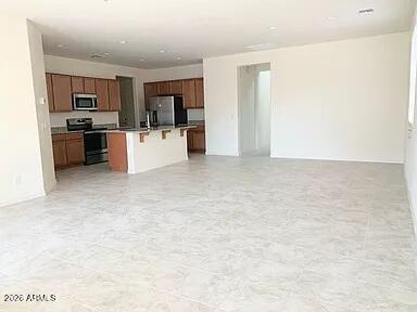 3325 W DUNBAR Drive
