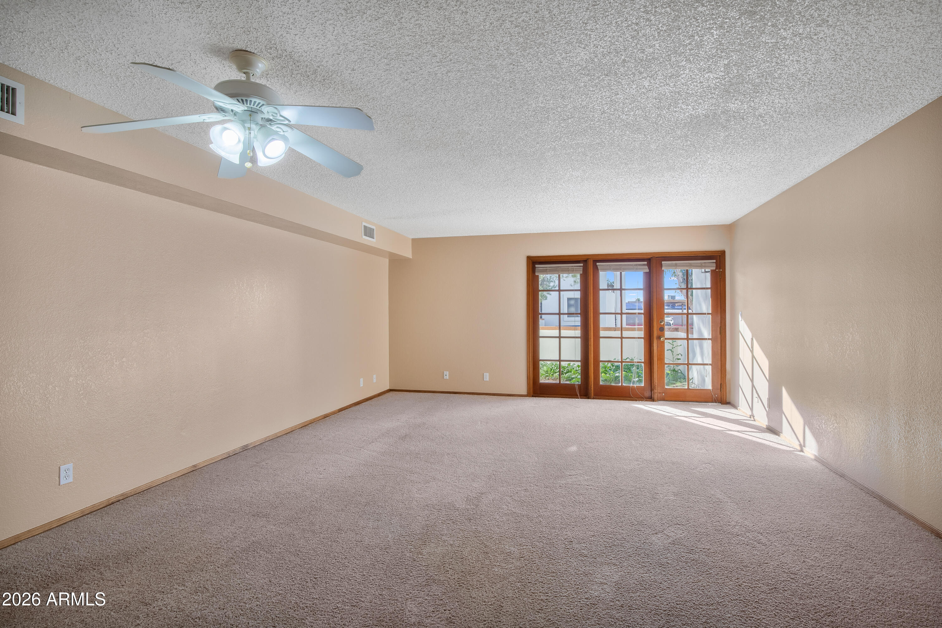 2201 W UNION HILLS Drive 106