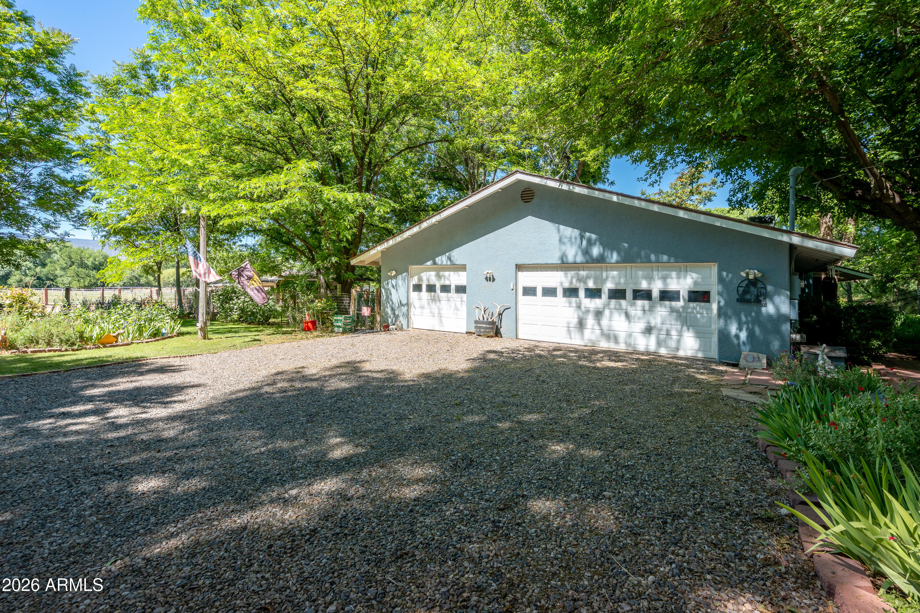 2933 W MIDDLE VERDE Road