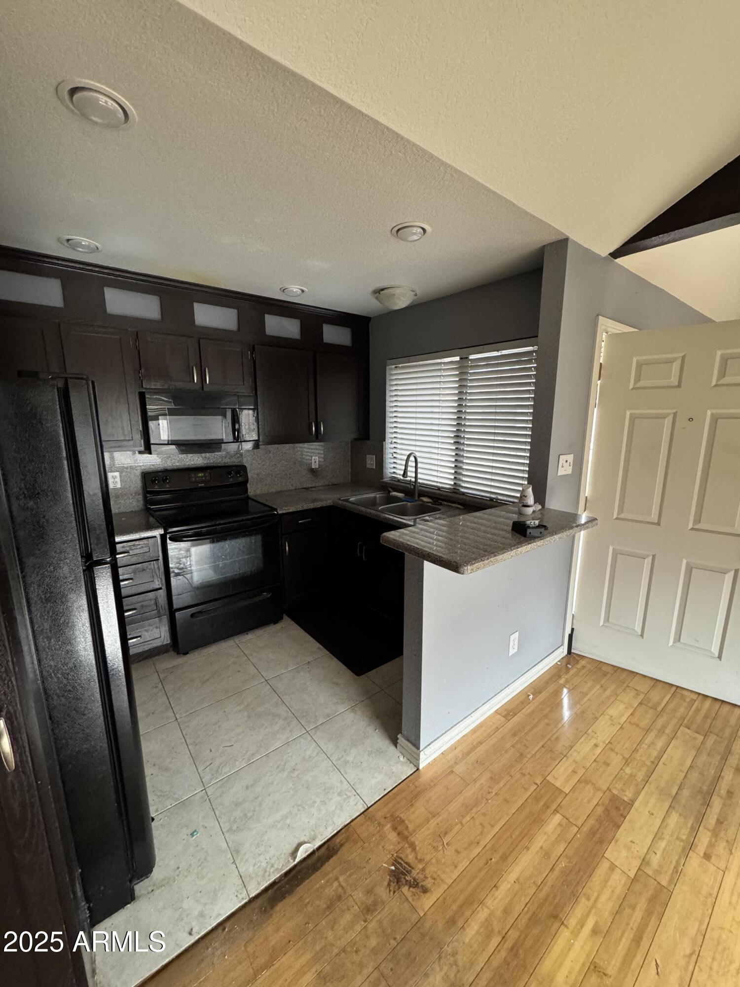 5122 E SHEA Boulevard 2096