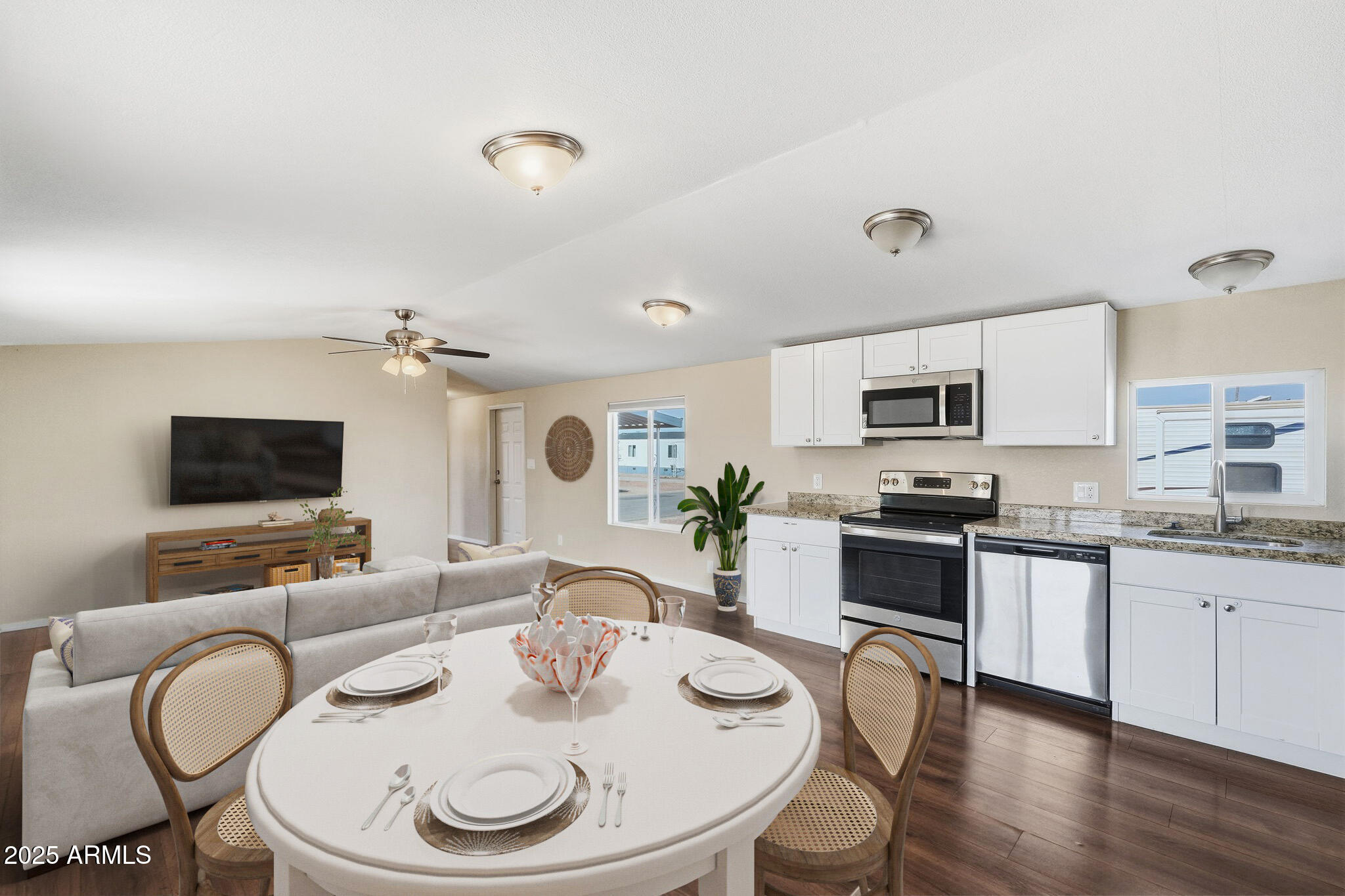 320 E MCKELLIPS Road 166