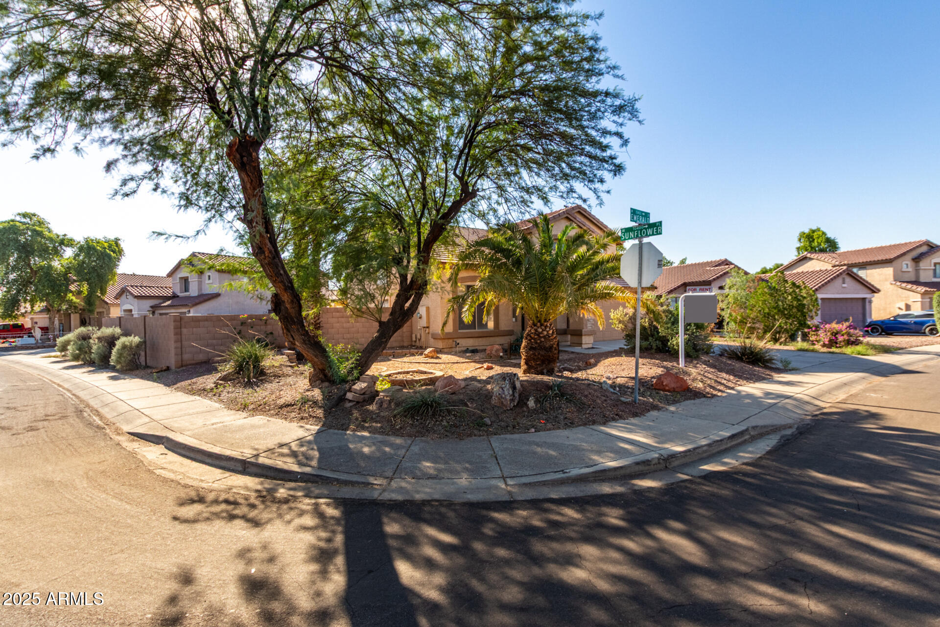 10479 W Emerald Lane