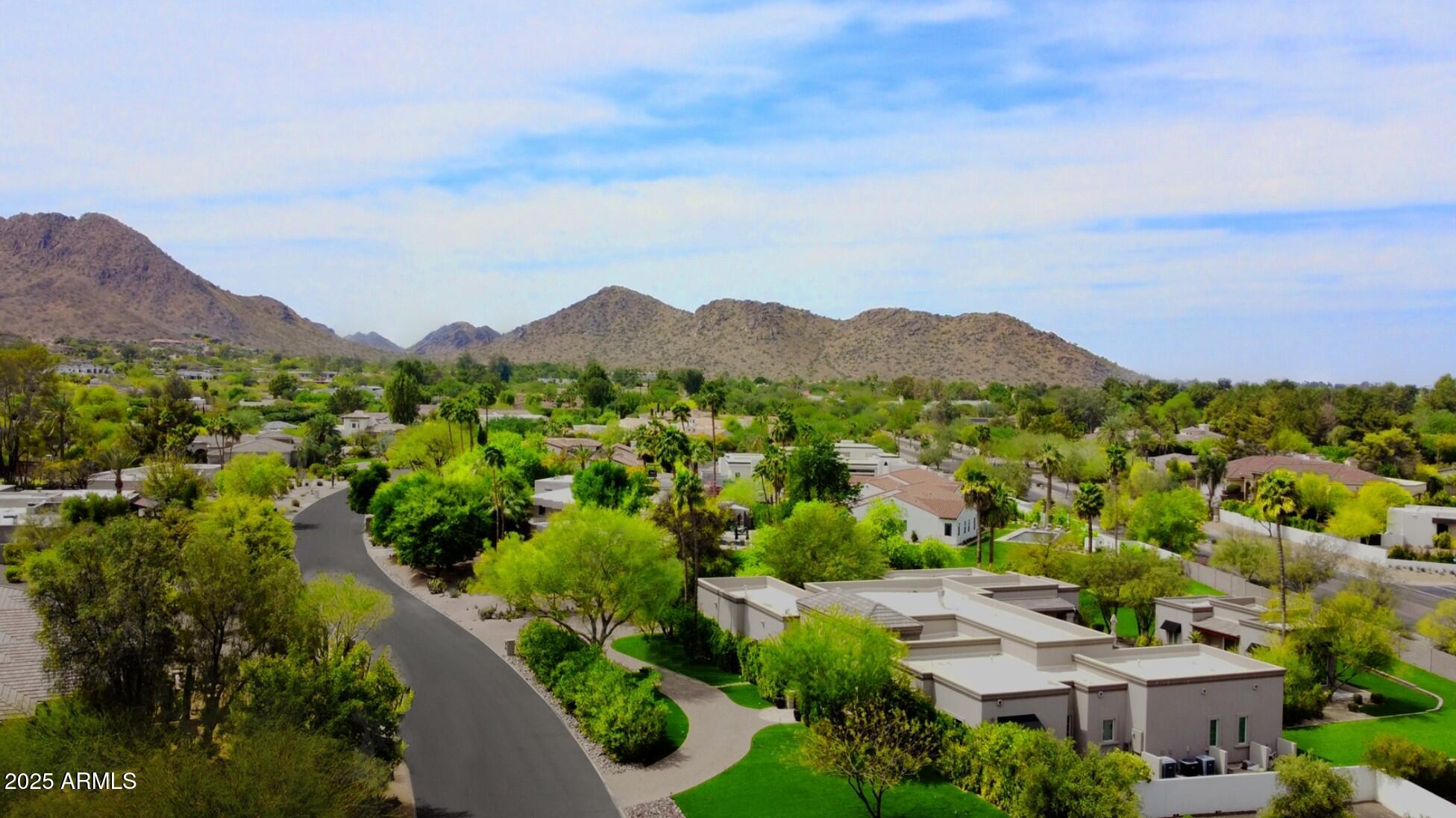 5314 E VIA LOS CABALLOS --