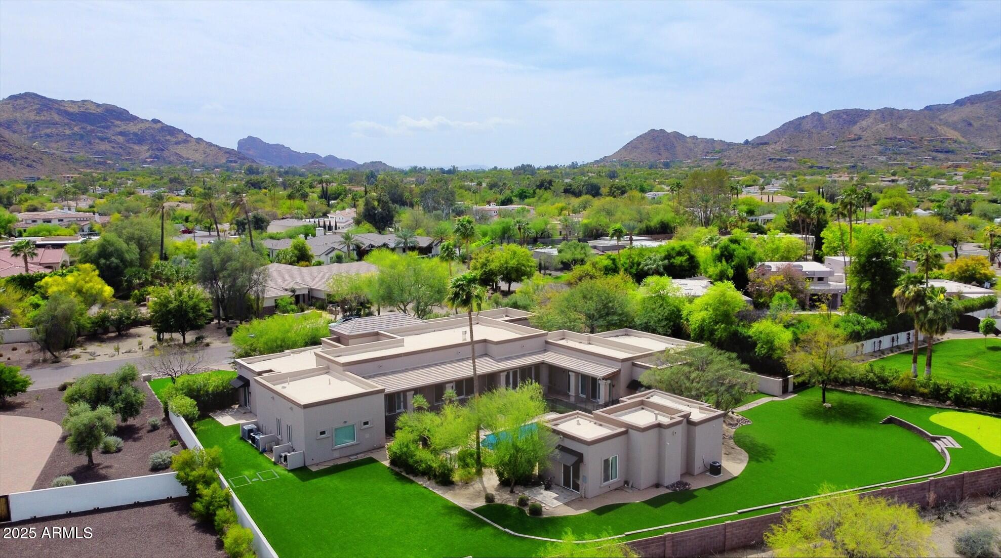 5314 E VIA LOS CABALLOS --