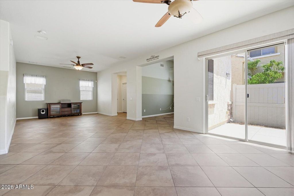 Photo of 1945 W Busoni Place, Phoenix, AZ 85023 (MLS # 7028777)