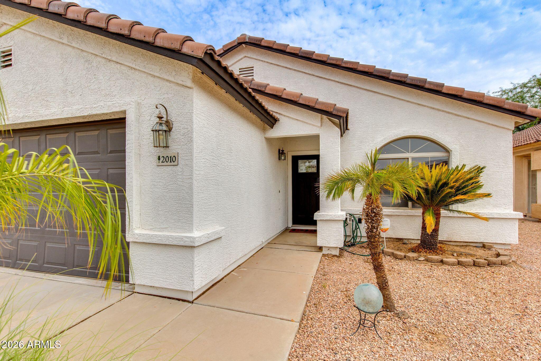 2010 E AIRE LIBRE Avenue