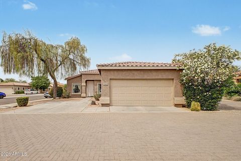 Photo of 2562 E Riviera Drive, Chandler, AZ 85249 (MLS # 7011408)