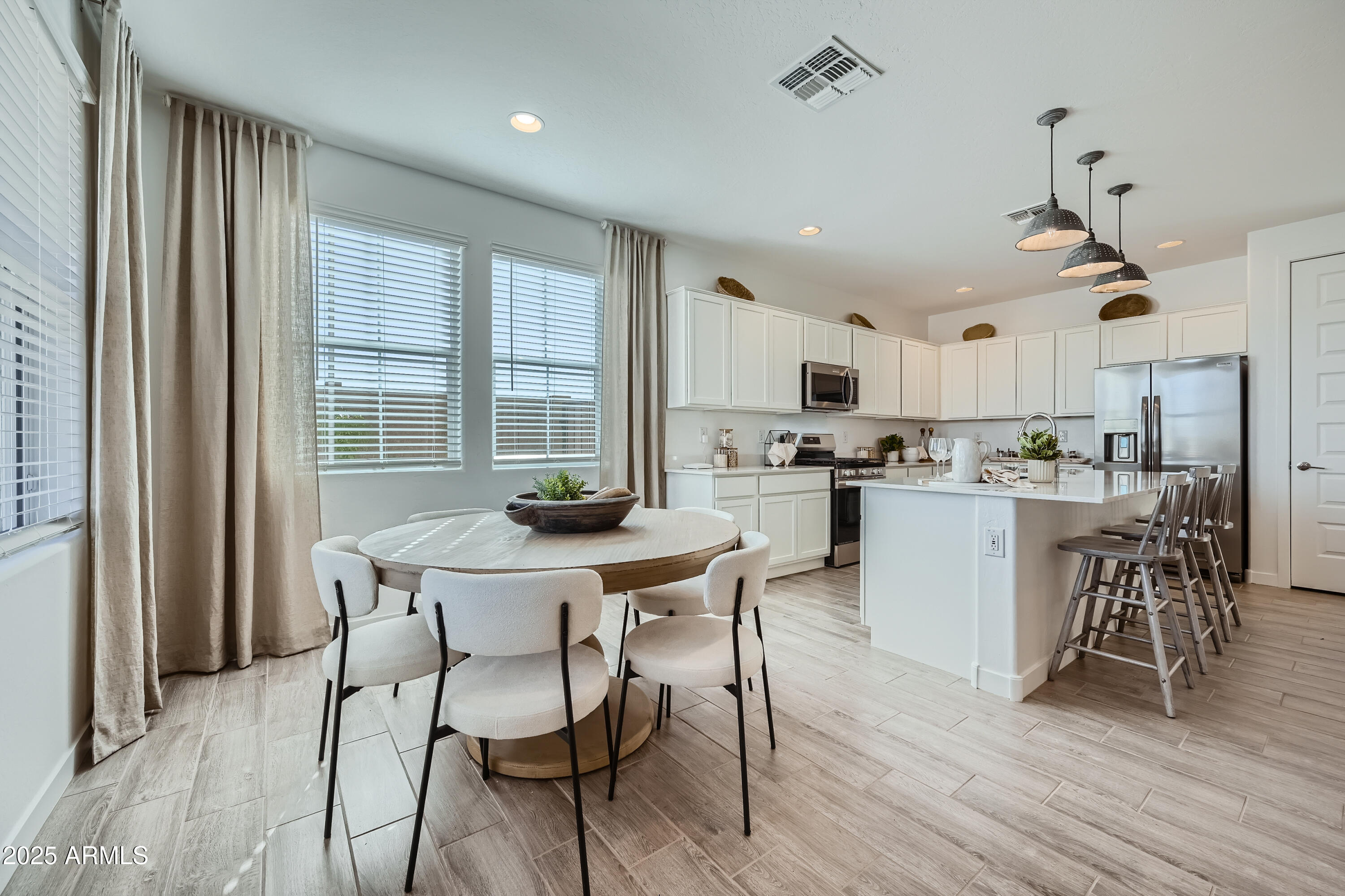 10149 E URSULA Avenue