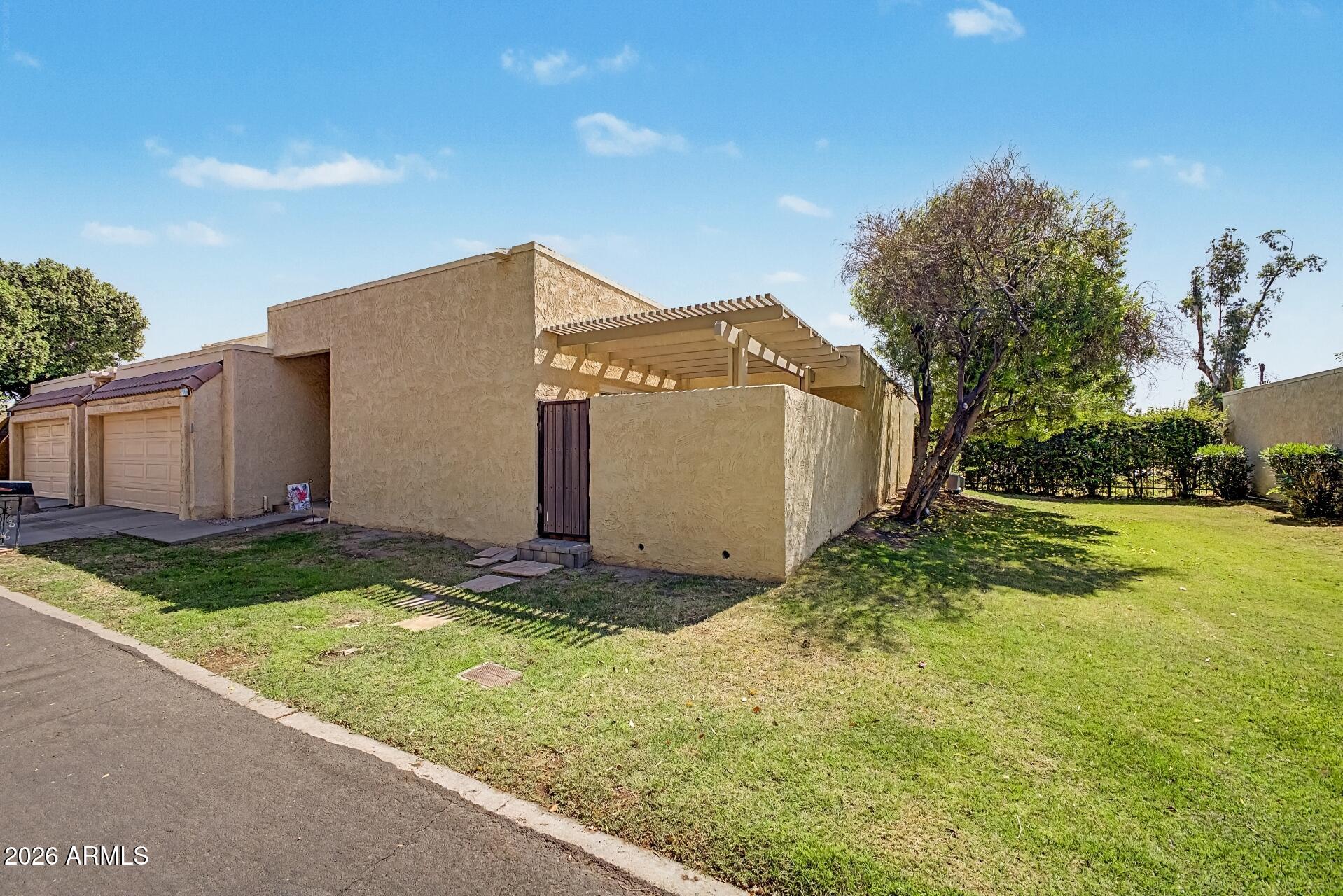6221 N 21ST Drive