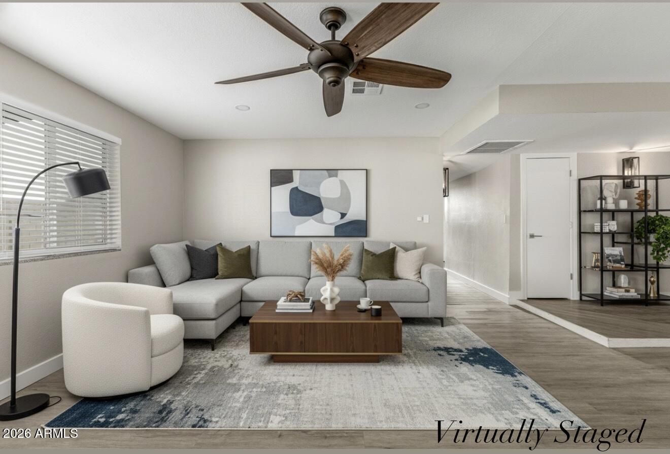 815 W VILLA MARIA Drive