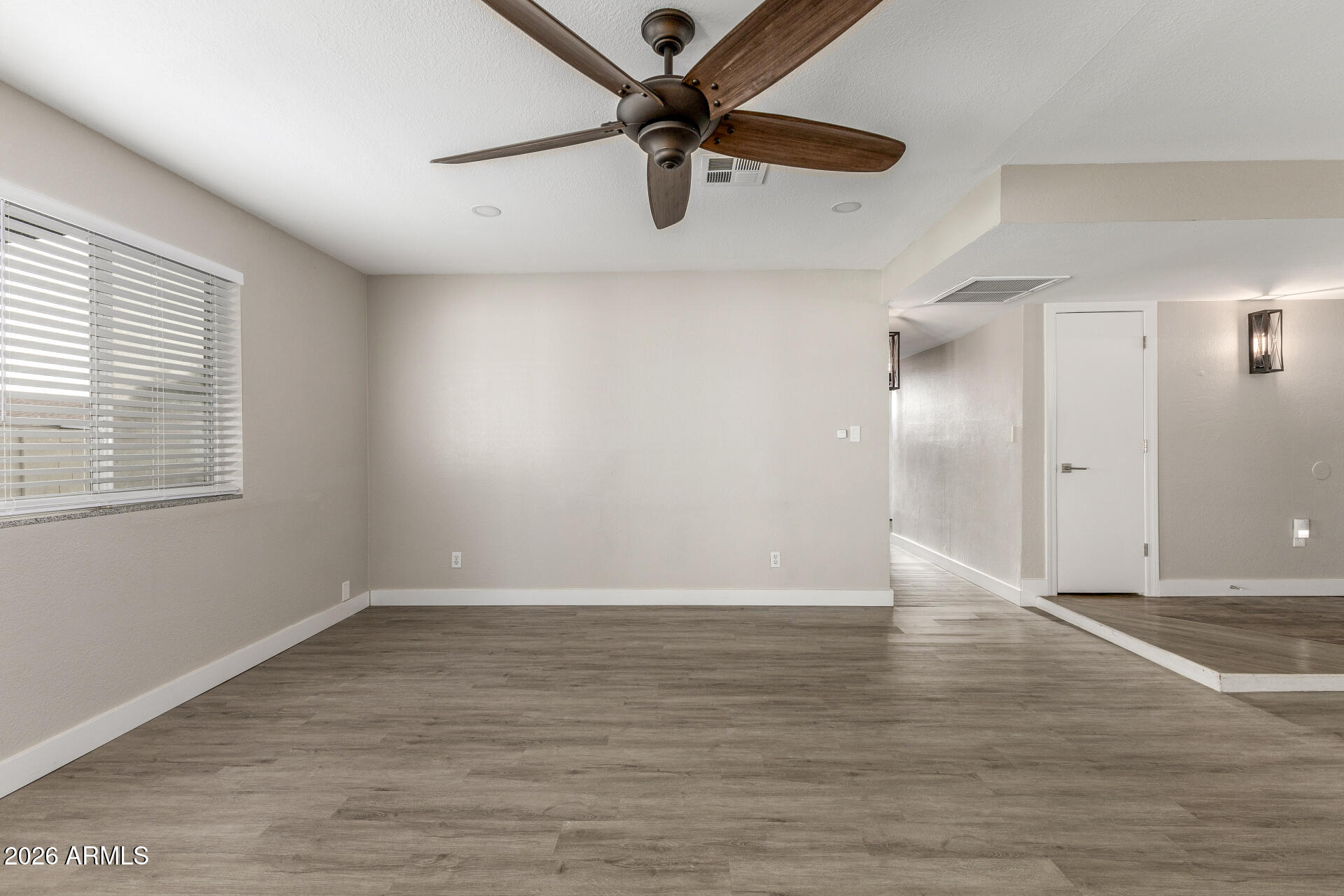 815 W VILLA MARIA Drive