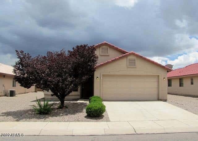 This well-maintained 3BR/1.75BA/2CG, 1575 sq. ft. rental is centrally located in Sierra Vista, AZ minutes from Ft. Huachuca, shopping, PDS Elementary and Canyon Vista Medical Center, The open floor plan includes a large great room, modern kitchen w/ S/S appliances & butcher block counterrops,  central A/C, vaulted ceilings & covered back patio.  The property is walking distance to Chaparral Village Park.