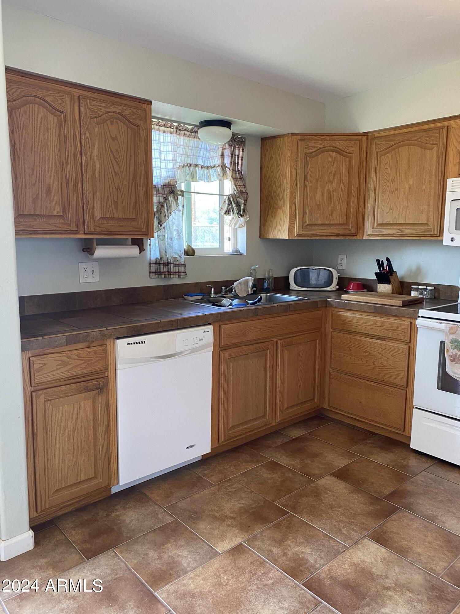 WHETSTONE MESA ESTATES 1 - Residential