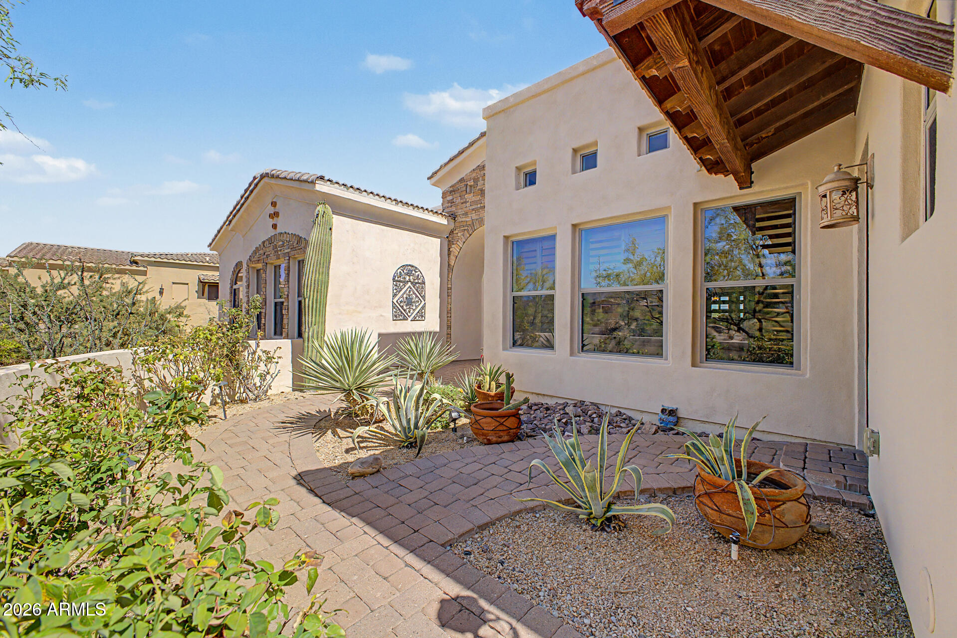 9817 E WINTER SUN Drive