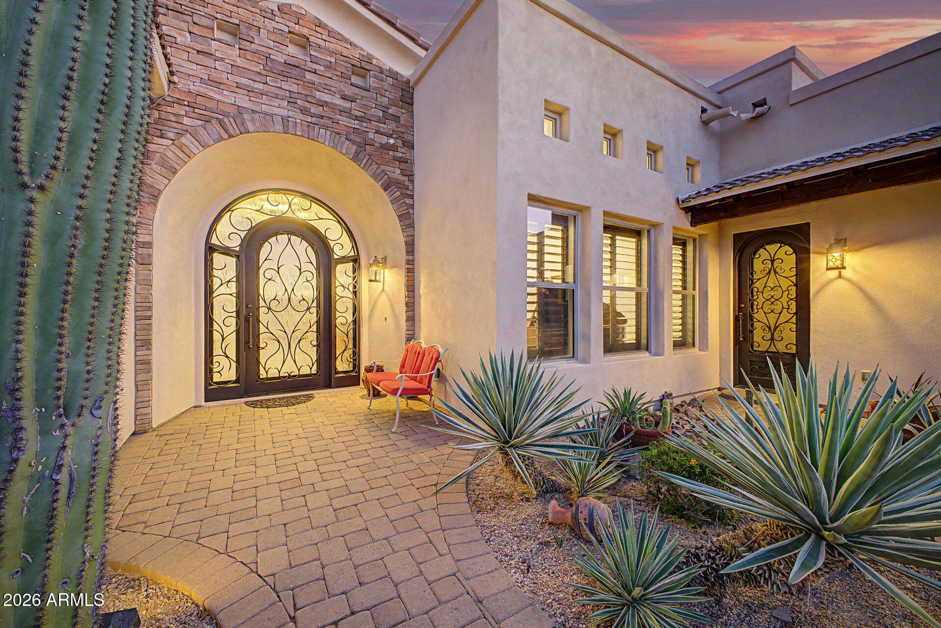 9817 E WINTER SUN Drive