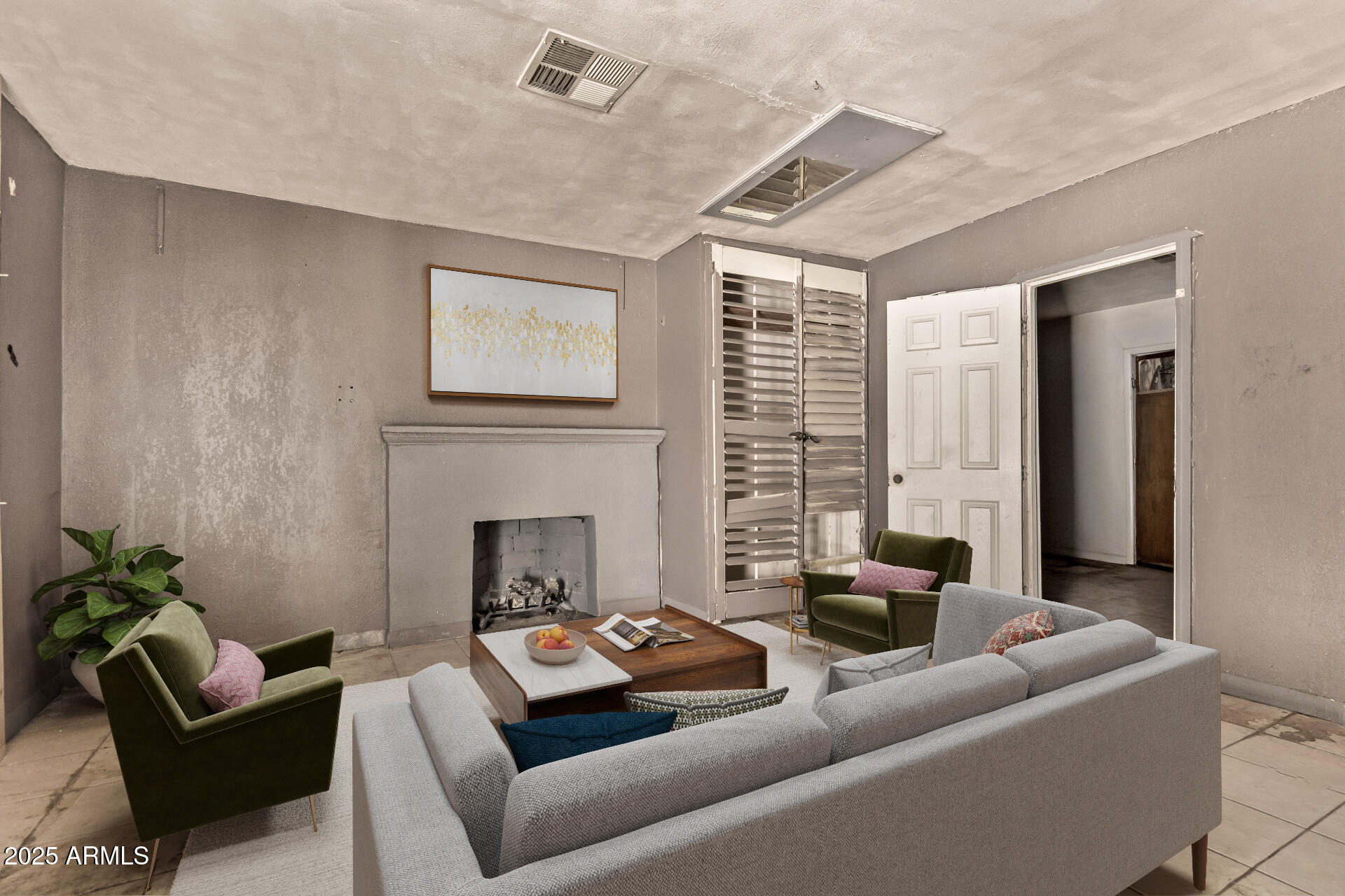 1312 W SUNLAND Avenue