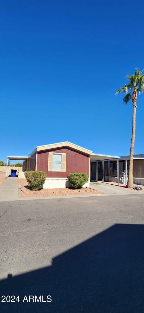 A home in El Mirage