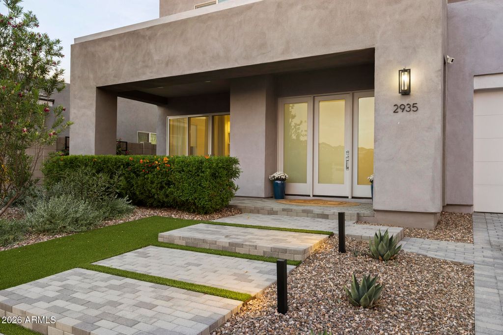 Photo of 2935 S Sandstone Court, Gilbert, AZ 85295 (MLS # 7031185)