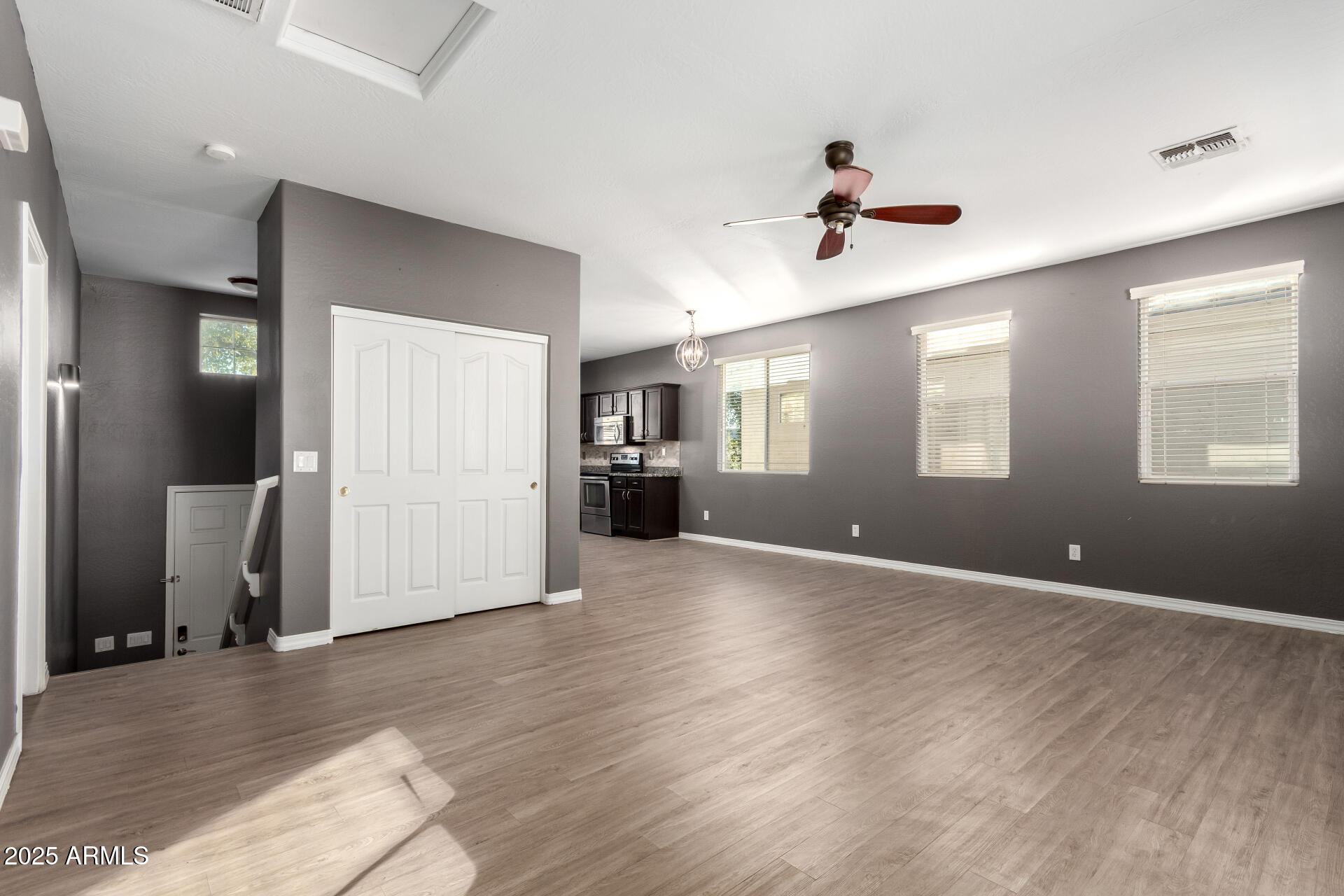 10012 W WILLIAMS Street