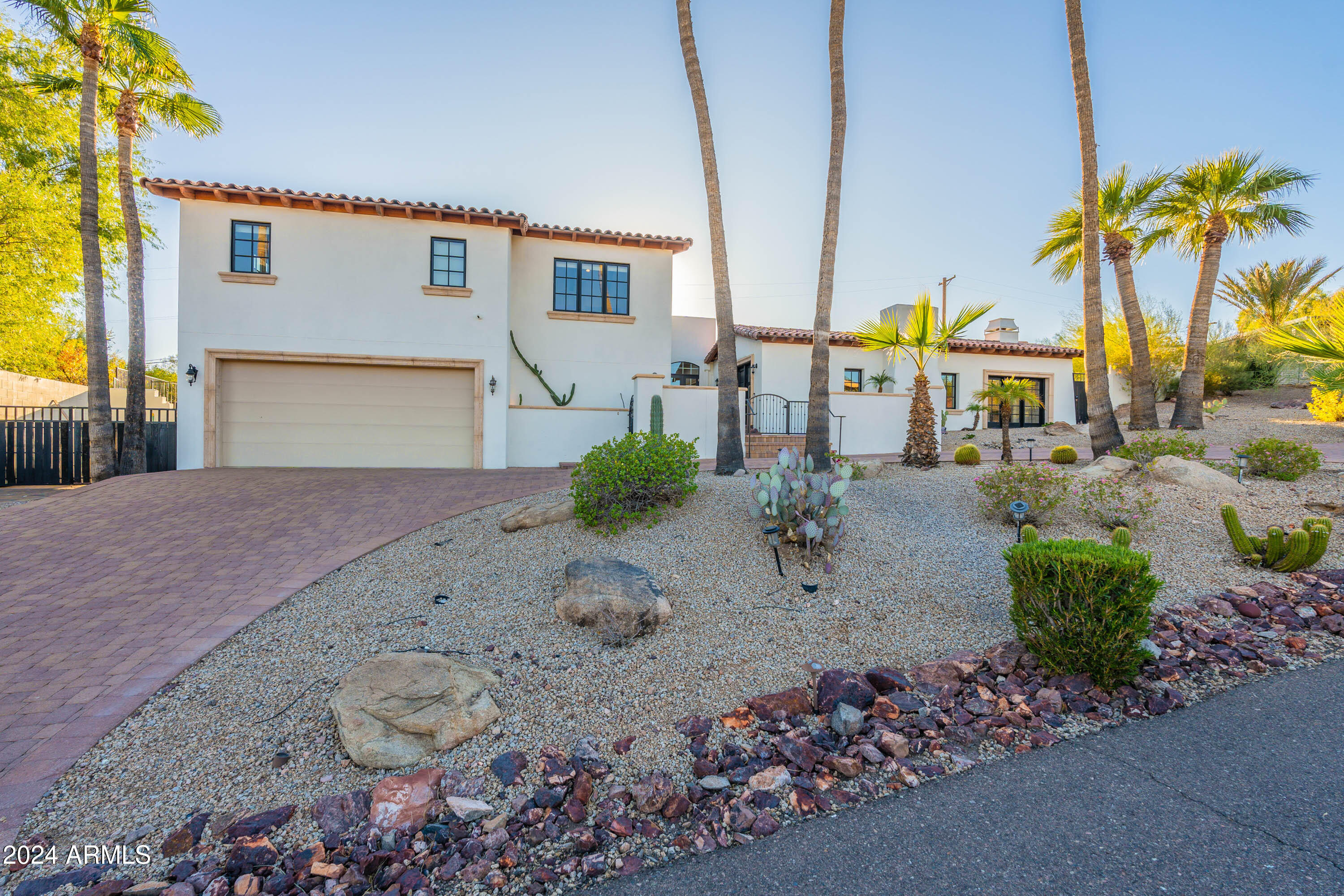 4333 E MCDONALD Drive
