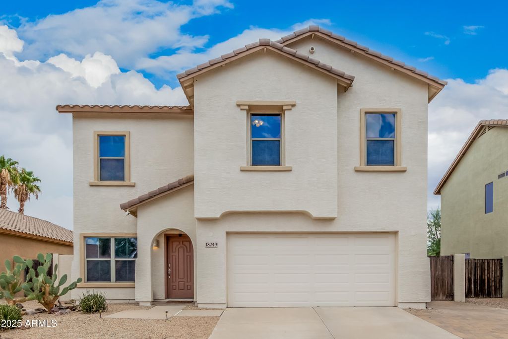 Photo of 18249 E El Amancer, Gold Canyon, AZ 85118 (MLS # 6916294)