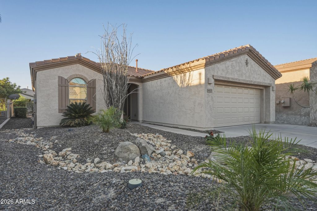 Photo of 4127 E Narrowleaf Drive, Gilbert, AZ 85298 (MLS # 6989361)