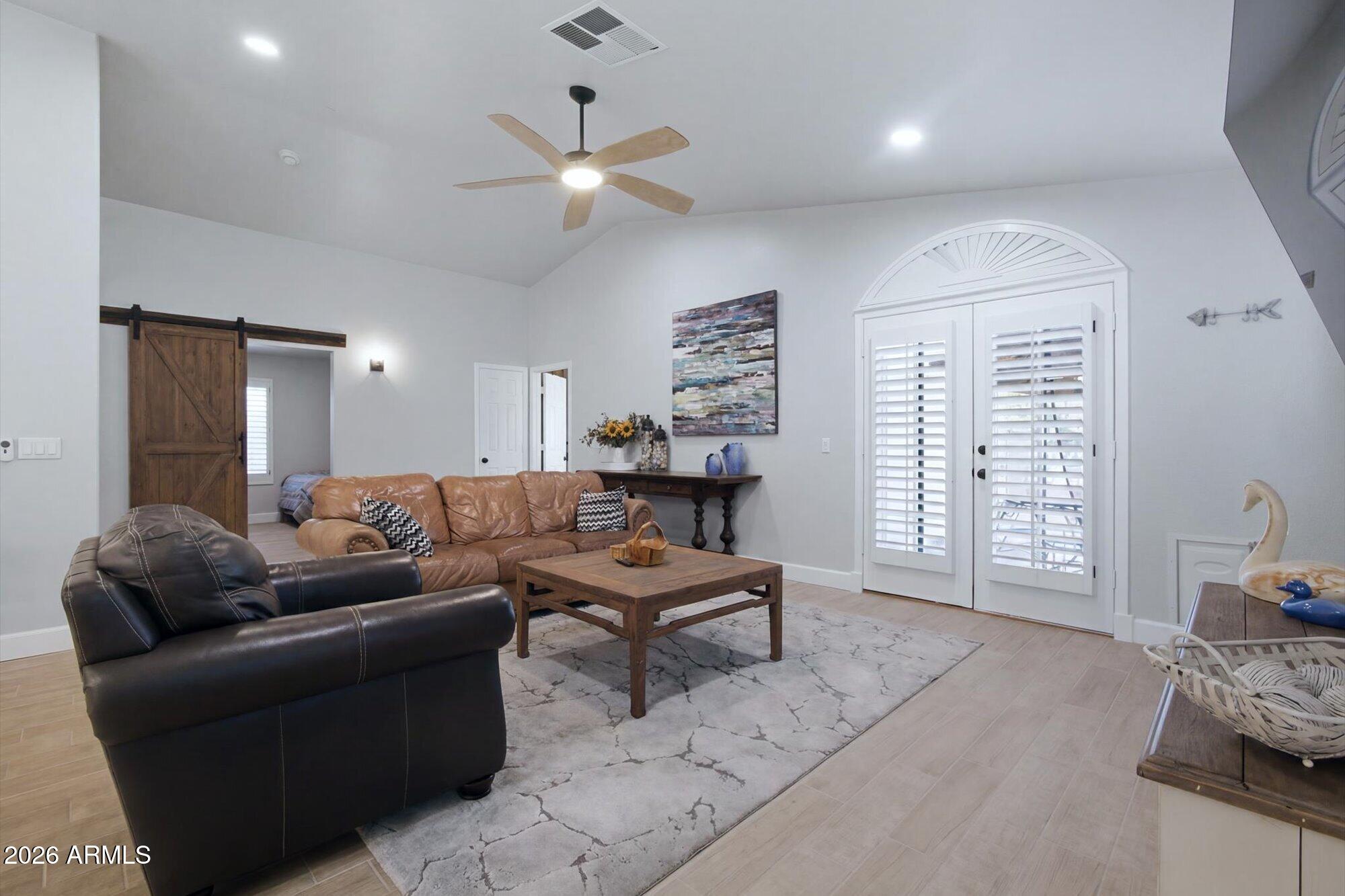 7824 W JULIE Drive