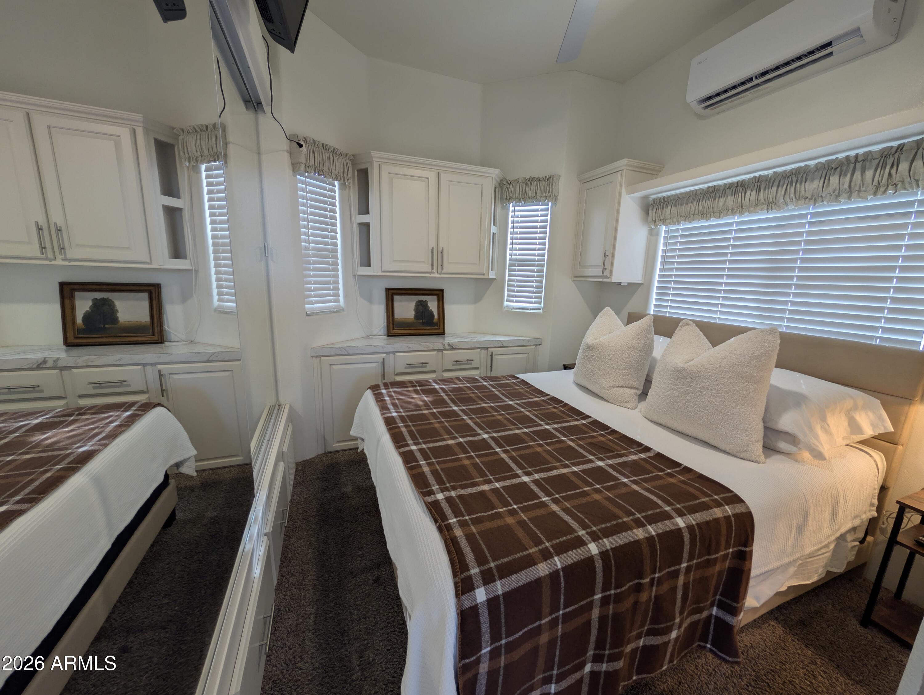 425 E PUEBLO DEL SOL --