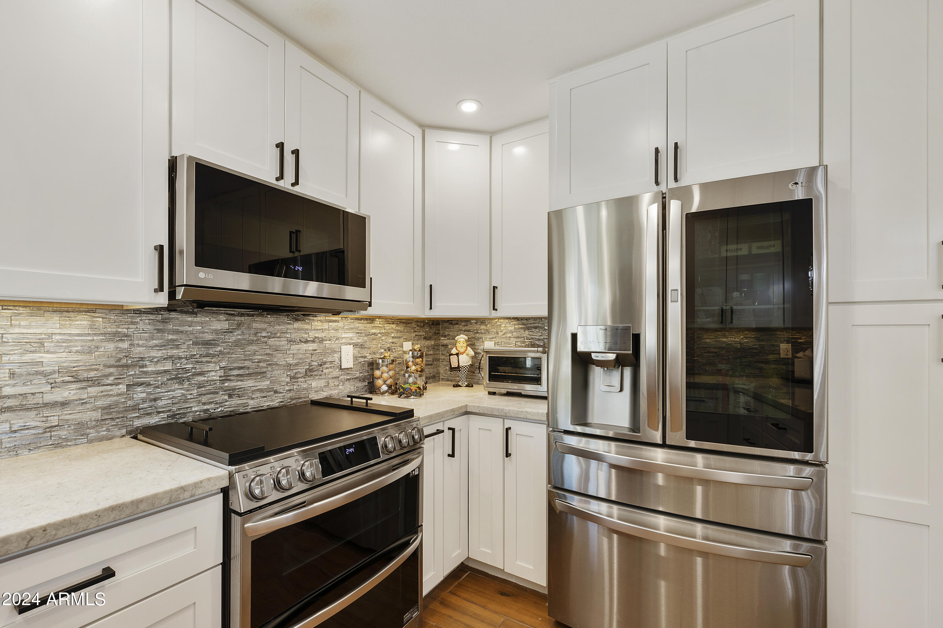 10065 E MISSION Lane