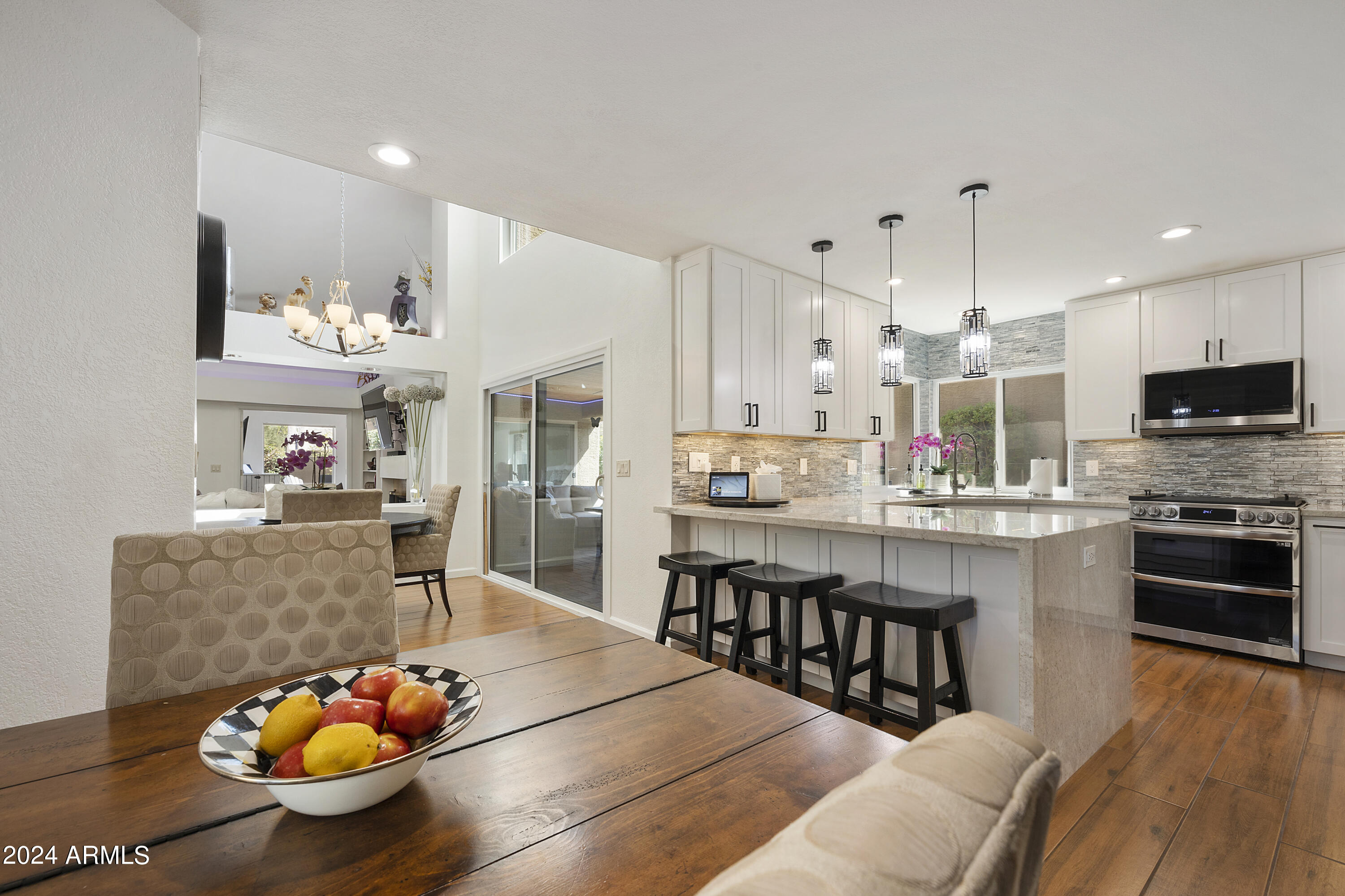 10065 E MISSION Lane