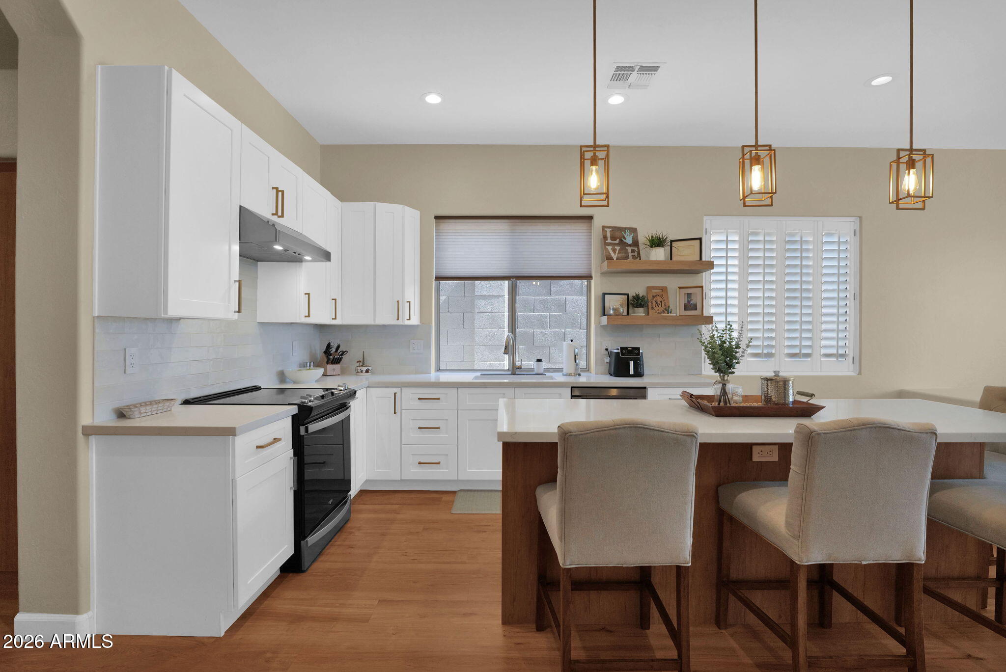 10443 E SHEENA Drive