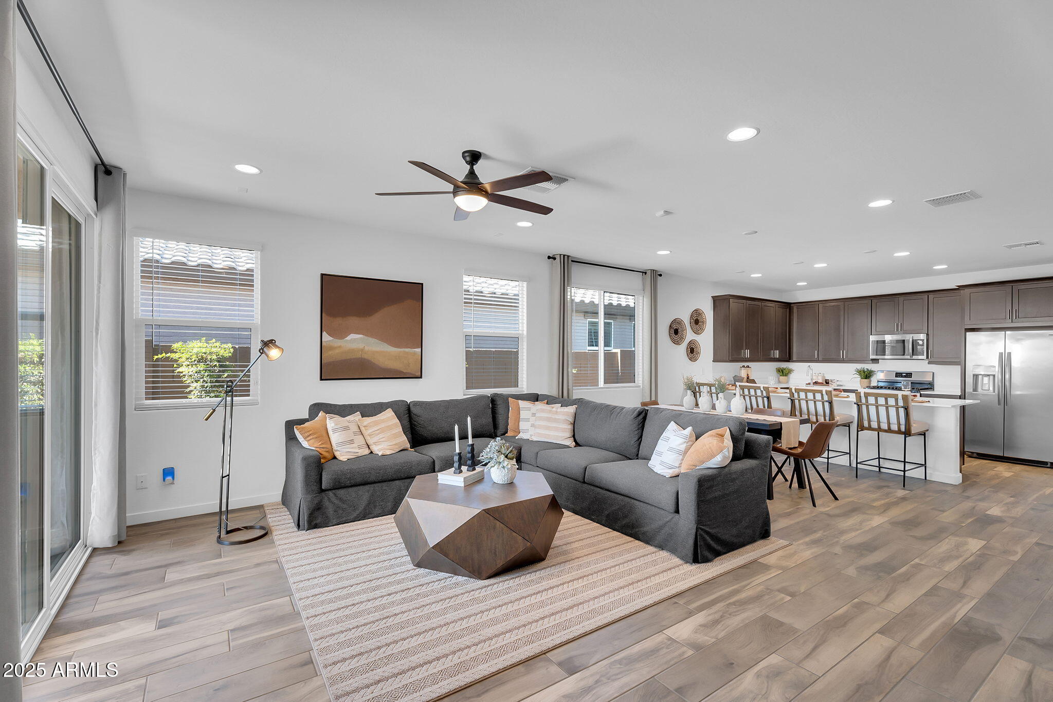 36555 W MADDALONI Avenue