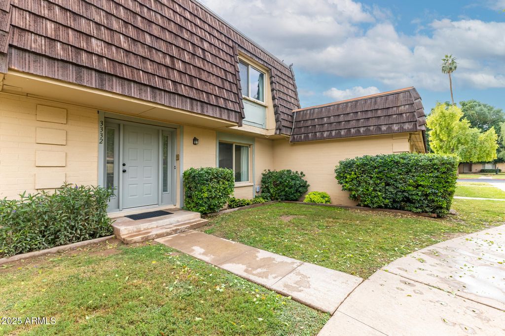 Photo of 3332 S Elm Street, Tempe, AZ 85282 (MLS # 6950288)