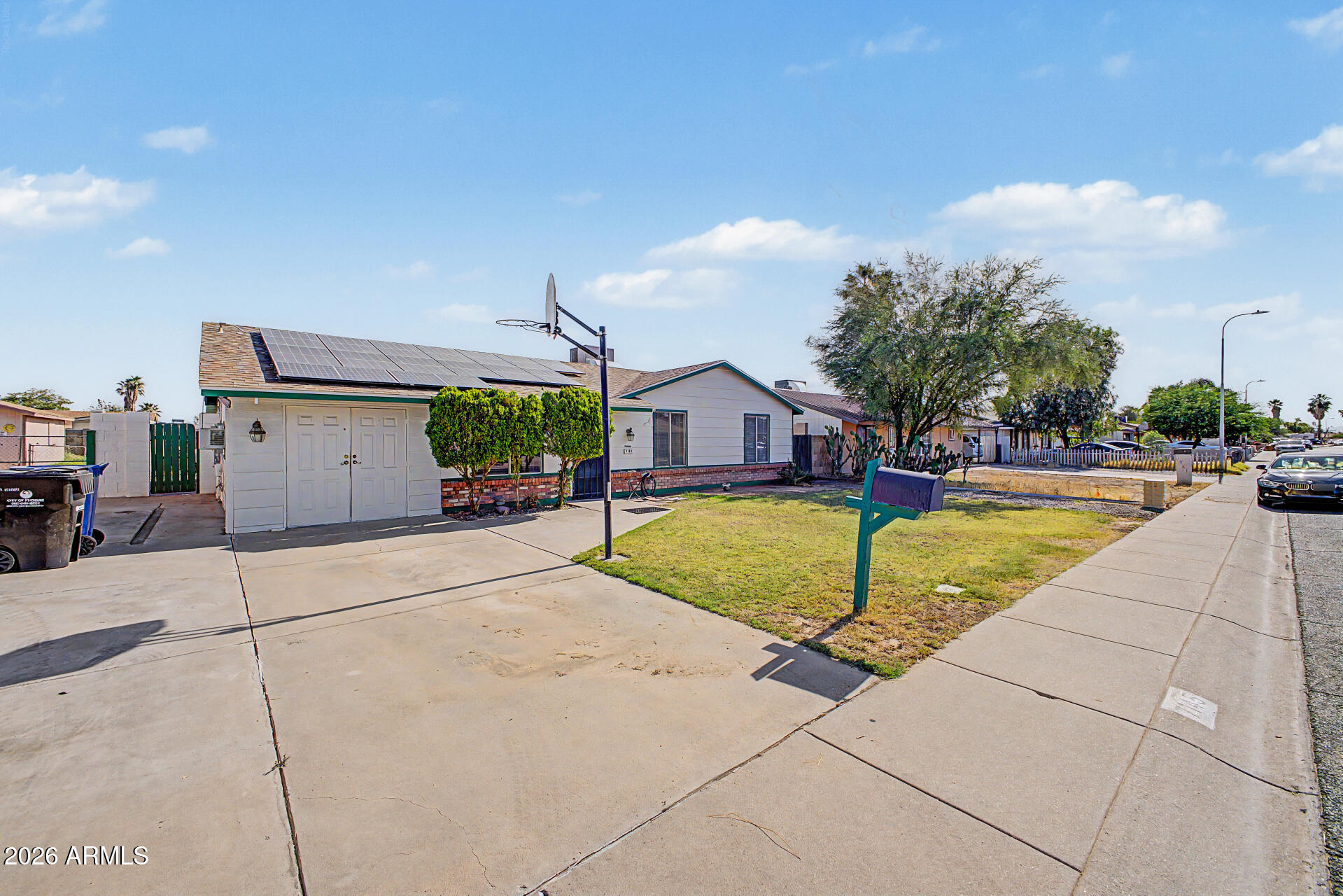 7145 W INDIANOLA Avenue